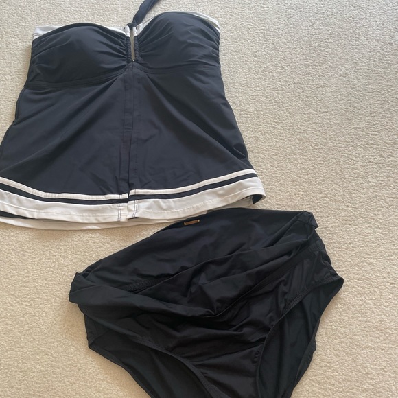 Jones New York black and white tankini - Picture 9 of 10